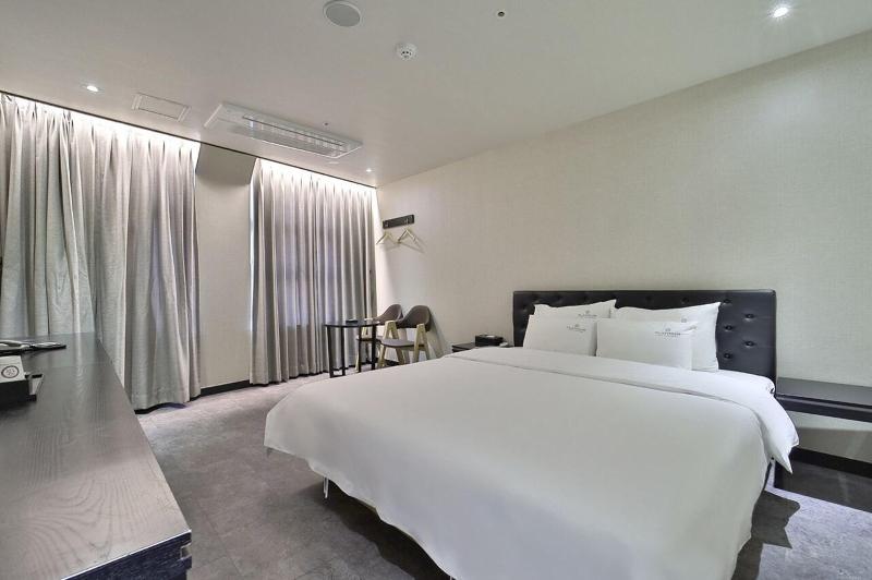 Busan Nampodong Platinum Hotel image