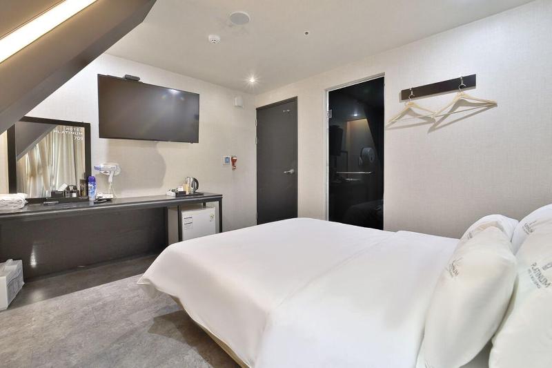 Busan Nampodong Platinum Hotel image