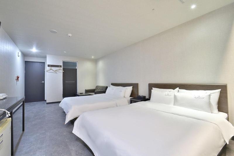 Busan Nampodong Platinum Hotel image