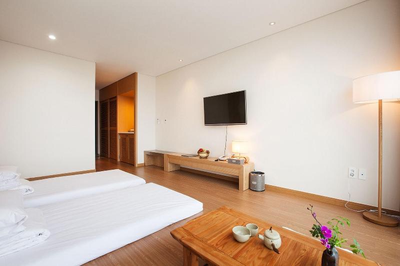 You Us Hotel image