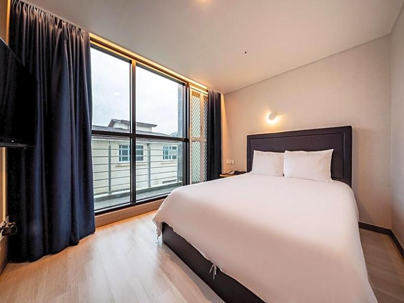 Seopjikoji Sunrise hotel image