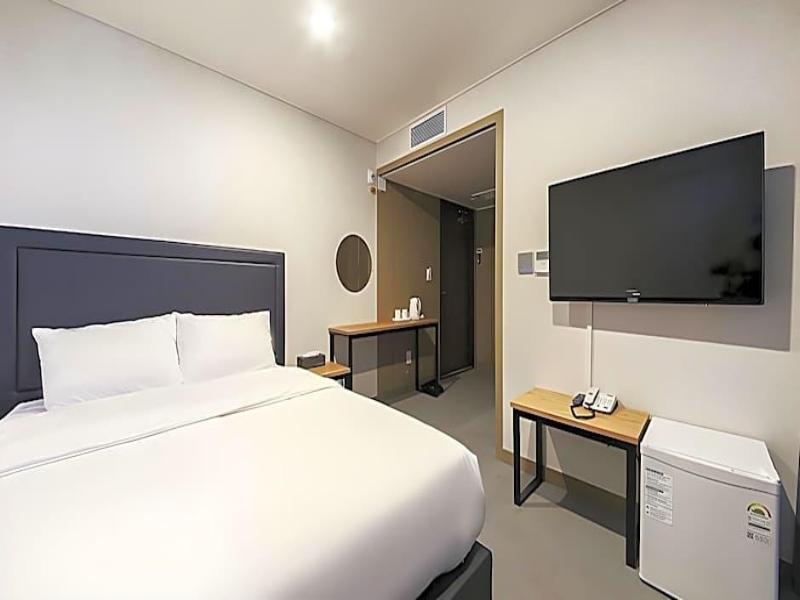 Seopjikoji Sunrise hotel image