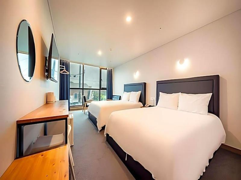 Seopjikoji Sunrise hotel image