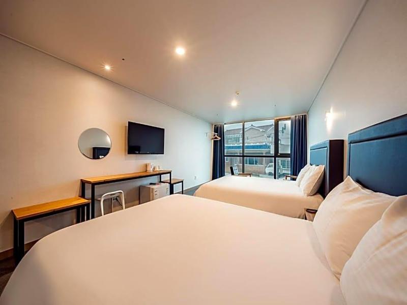 Seopjikoji Sunrise hotel image