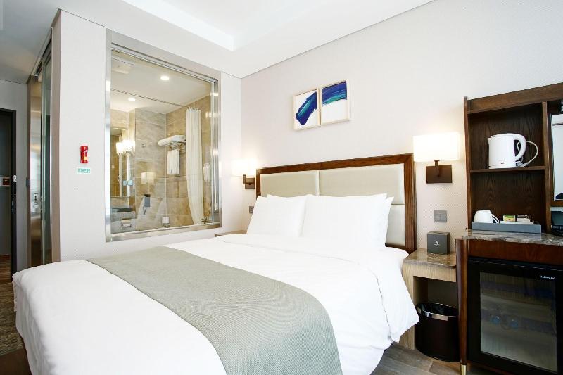 Stanford Inn Busan image