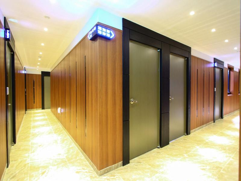 Lion Hotel image