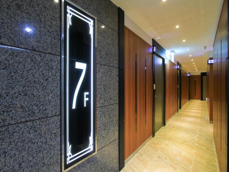 Lion Hotel image