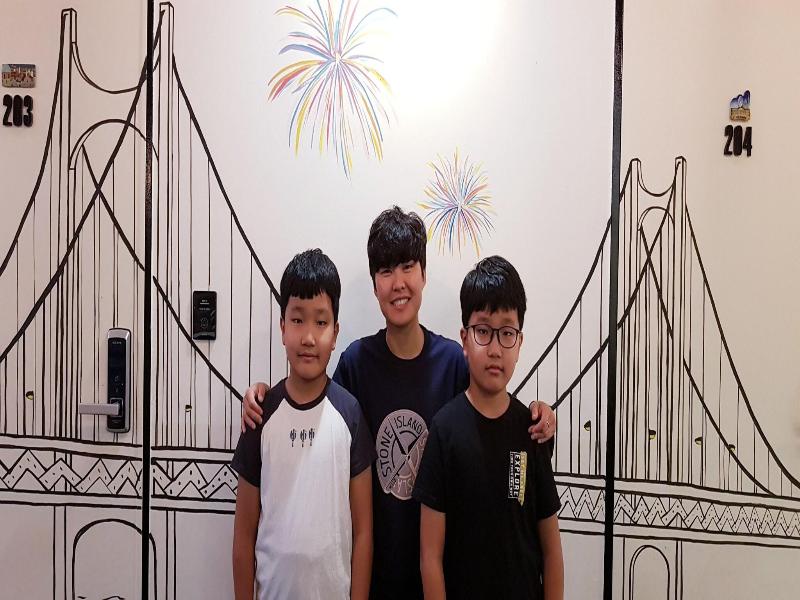 MAMA Guesthouse Haeundae image