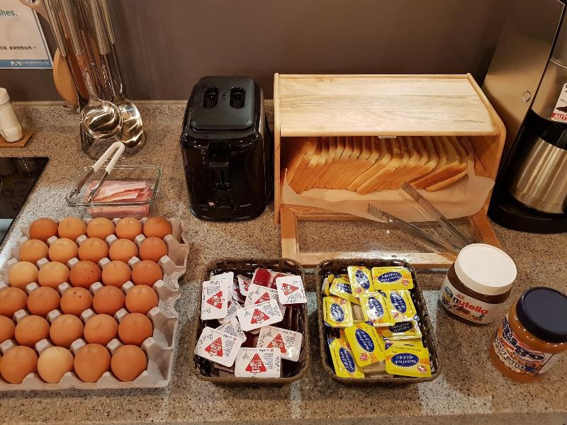 MAMA Guesthouse Haeundae image