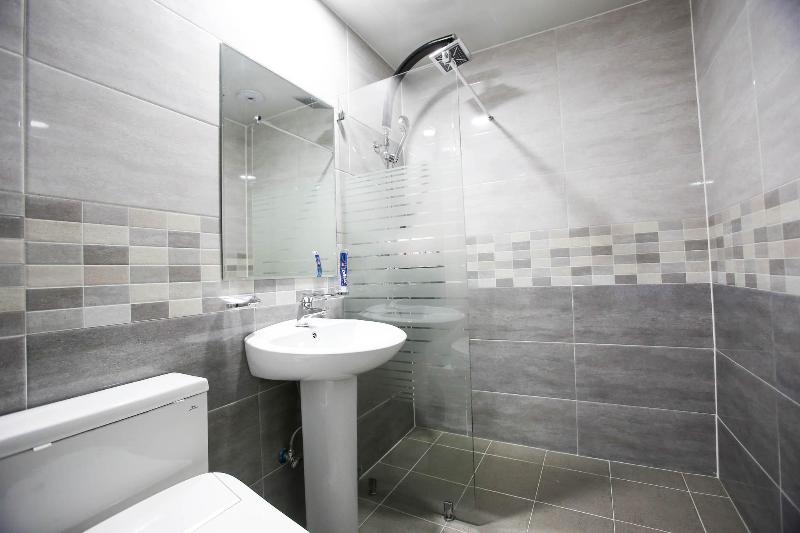 Suwon Galleria Hotel image