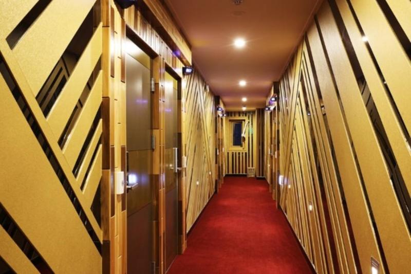 Hotel Golden Hill image