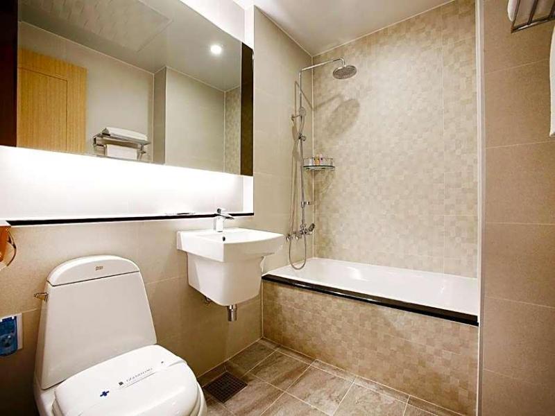 Hotel Golden Hill image