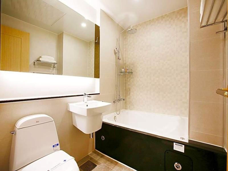 Hotel Golden Hill image