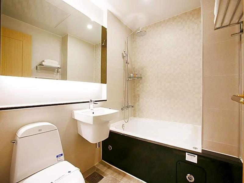 Hotel Golden Hill image