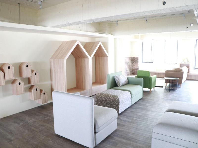 Stray Birds Taichung Hostel image