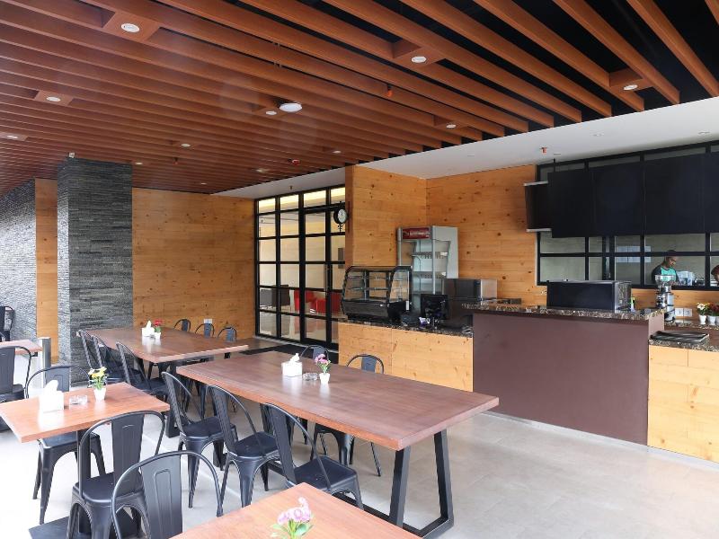 Grand Citihub Hotel @Kajoetangan image