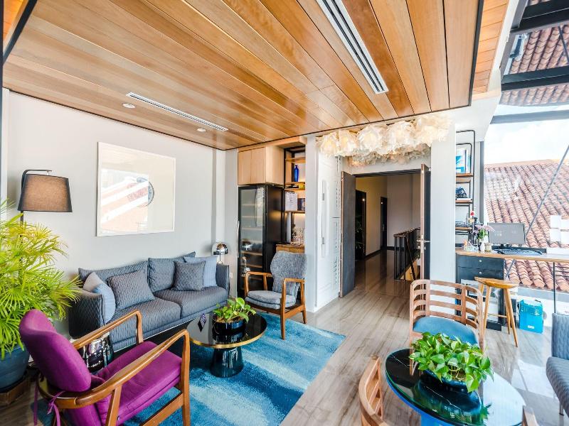Tien Hotel image