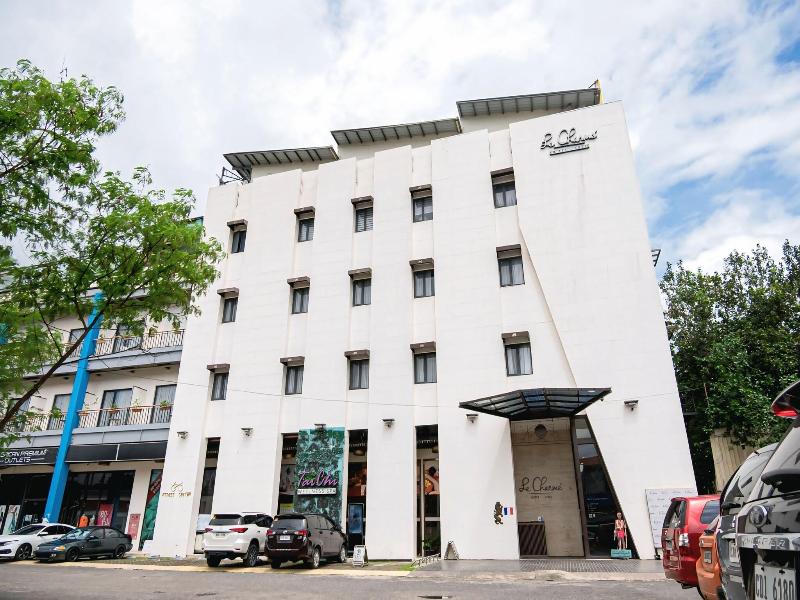 Le Charme Suites Subic image