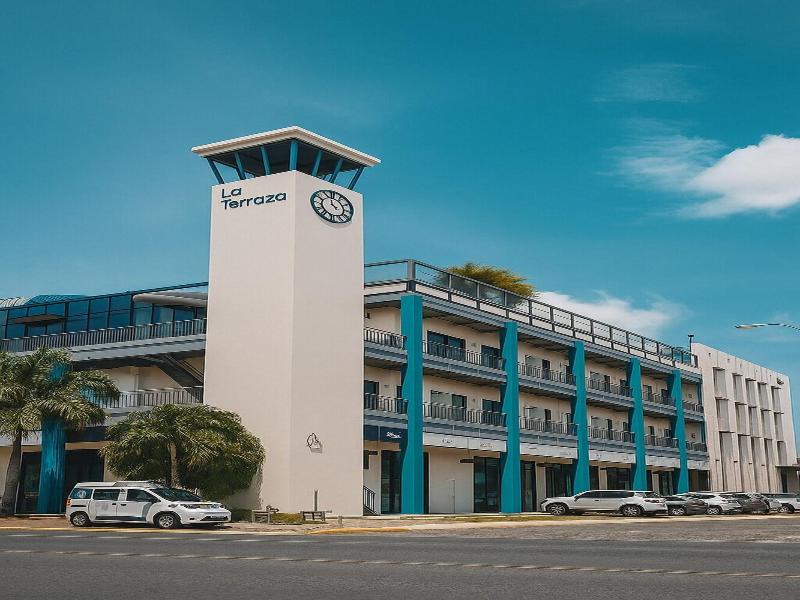 Le Charme Suites Subic image