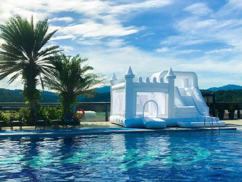 Le Charme Suites Subic image