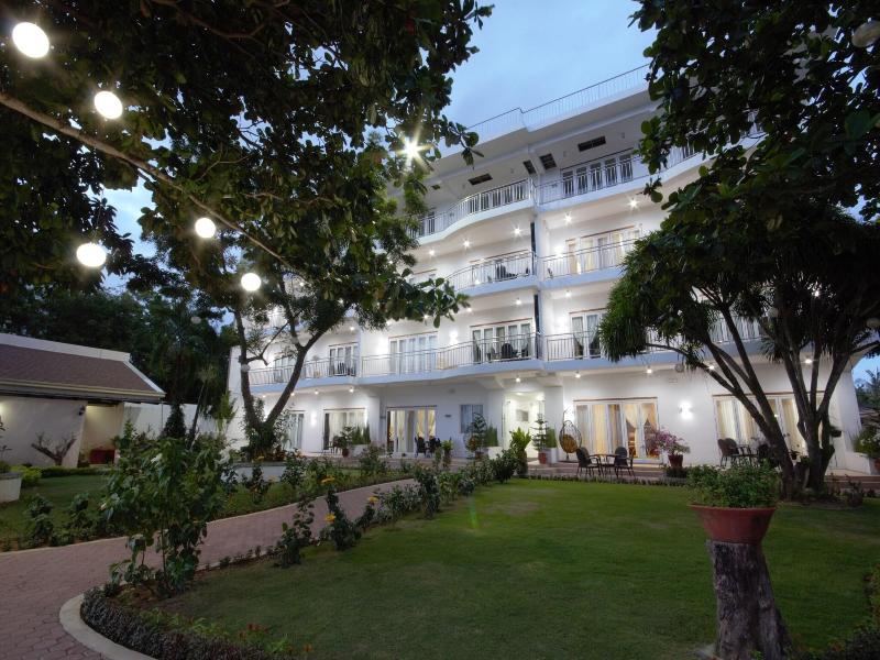 Nordtropic Resort And Residences image