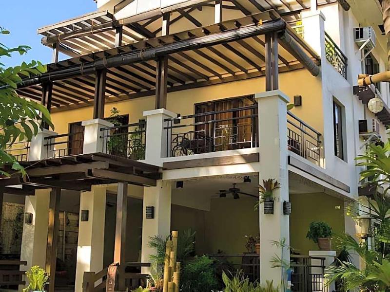Residencia Boracay Hotel image