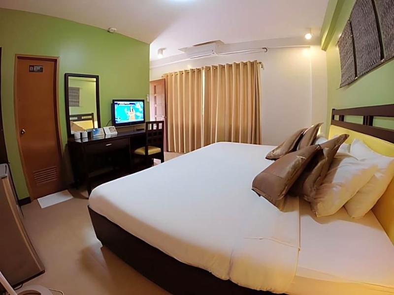 Residencia Boracay Hotel image