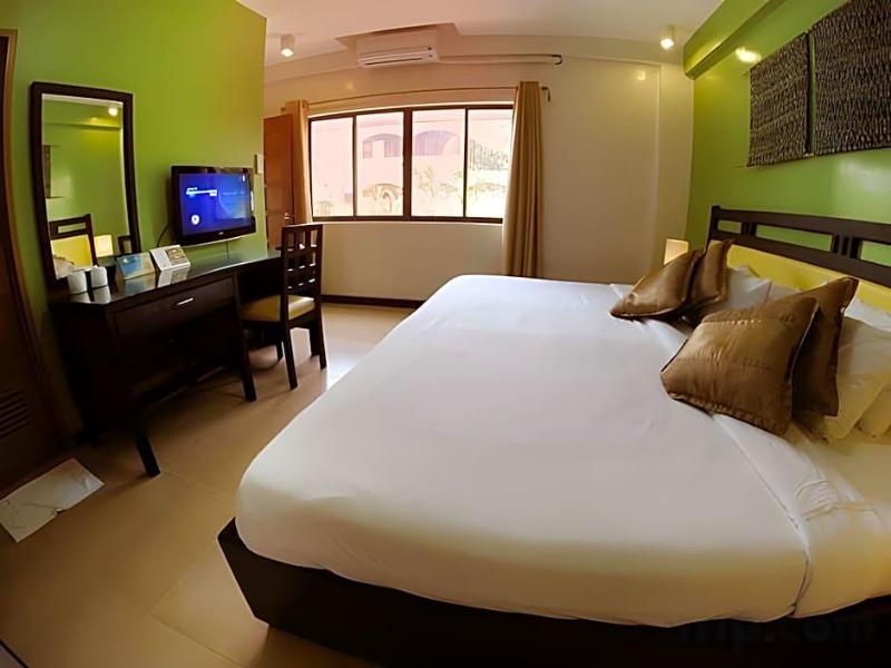 Residencia Boracay Hotel image