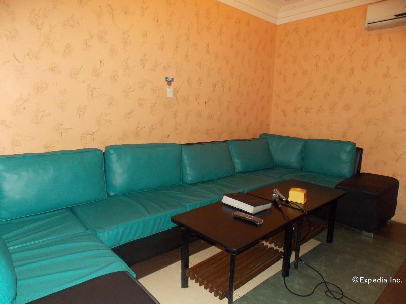 MO2 Westown Hotel Mandalagan image