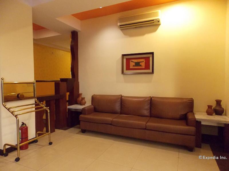MO2 Westown Hotel Mandalagan image