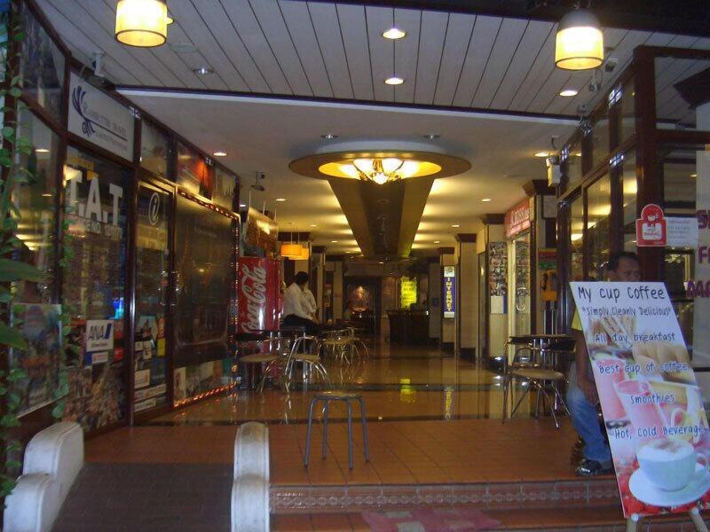 Rambuttri House image