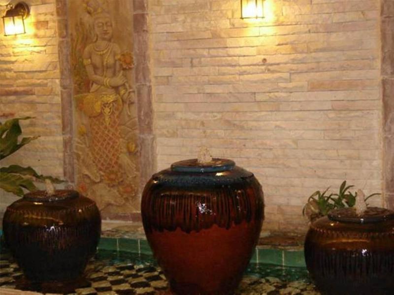 Rambuttri House image