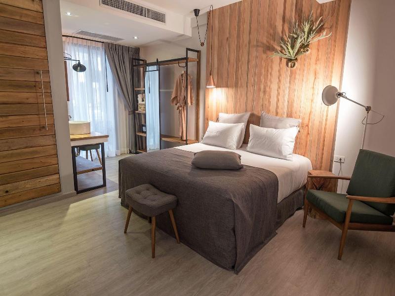 Family Tree Hotel image