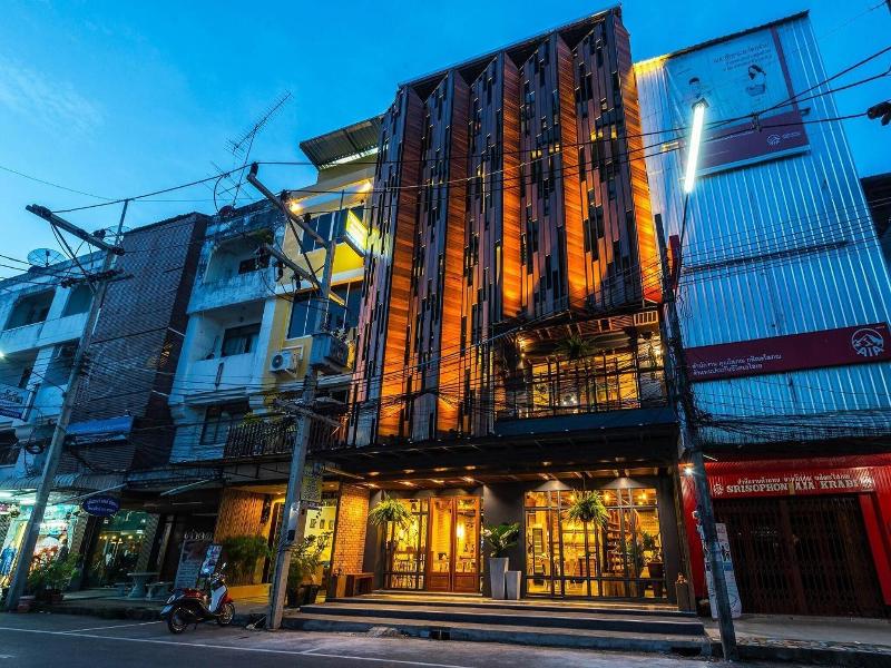 Family Tree Hotel image
