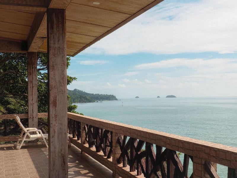 Koh Chang Hut Hotel image