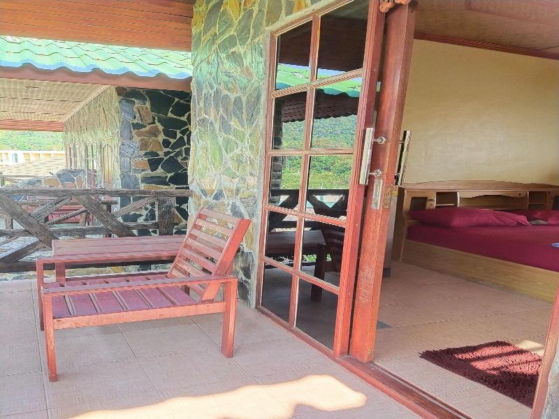 Koh Chang Hut Hotel image