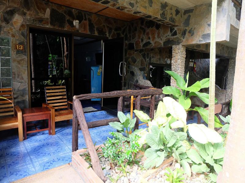 Koh Chang Hut Hotel image