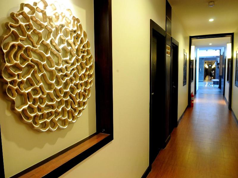 The O Valley Hotel image