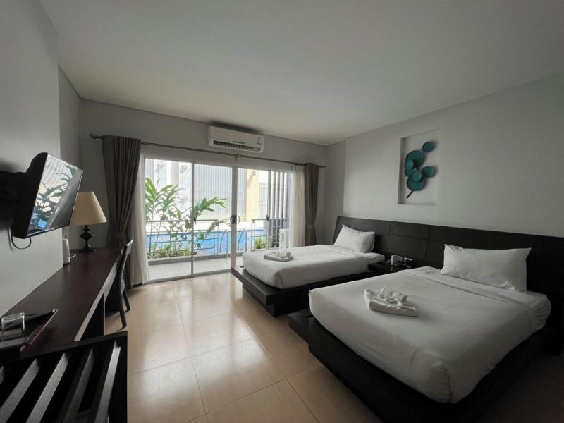 The O Valley Hotel image
