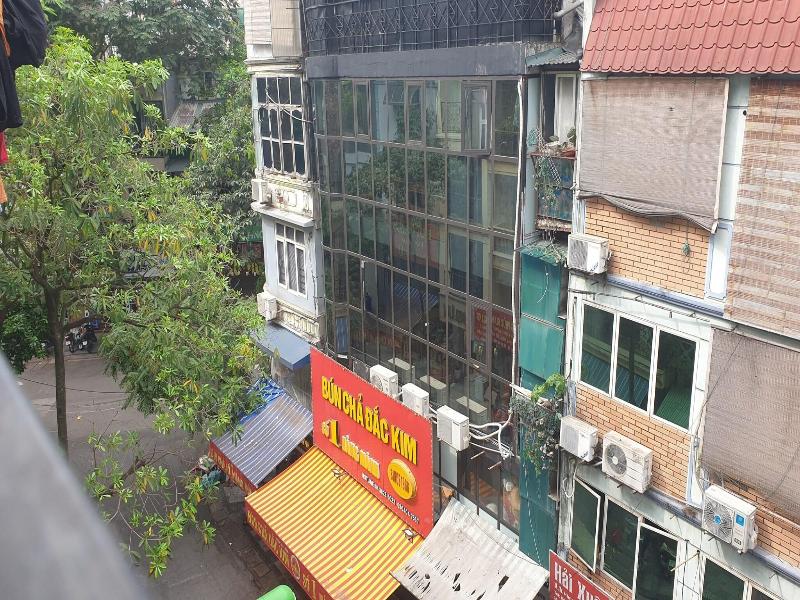 Golden Moon Suite Hotel image
