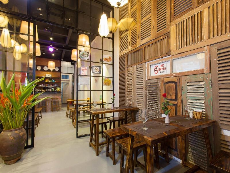 Luxury Backpackers image