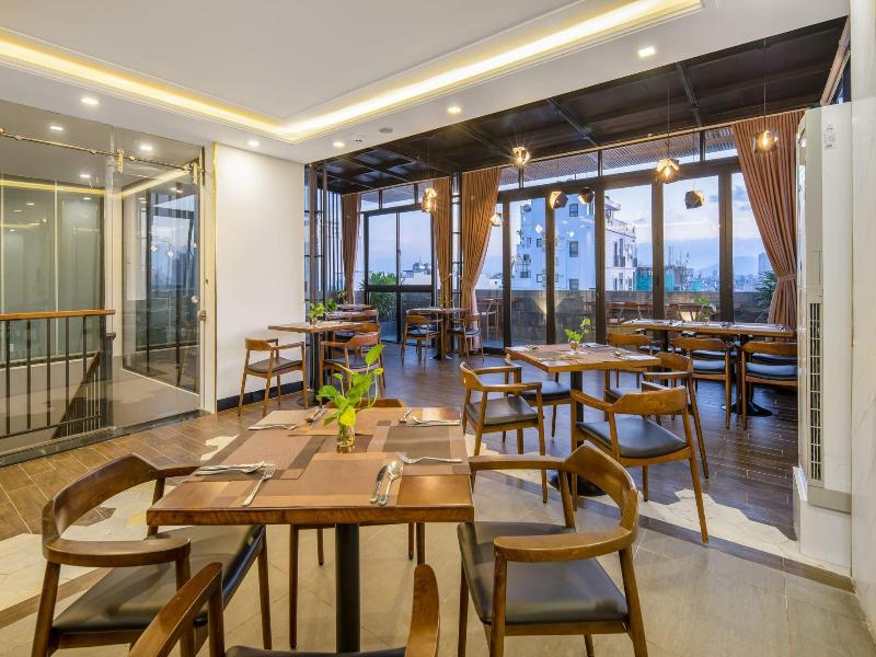Platinum Danang Hotel image