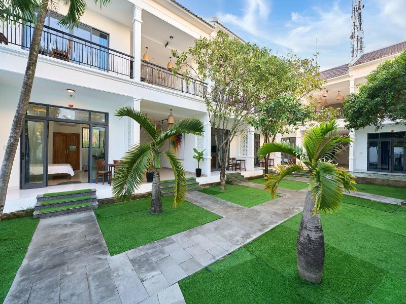 Tran Family Villas Boutique Hotel image