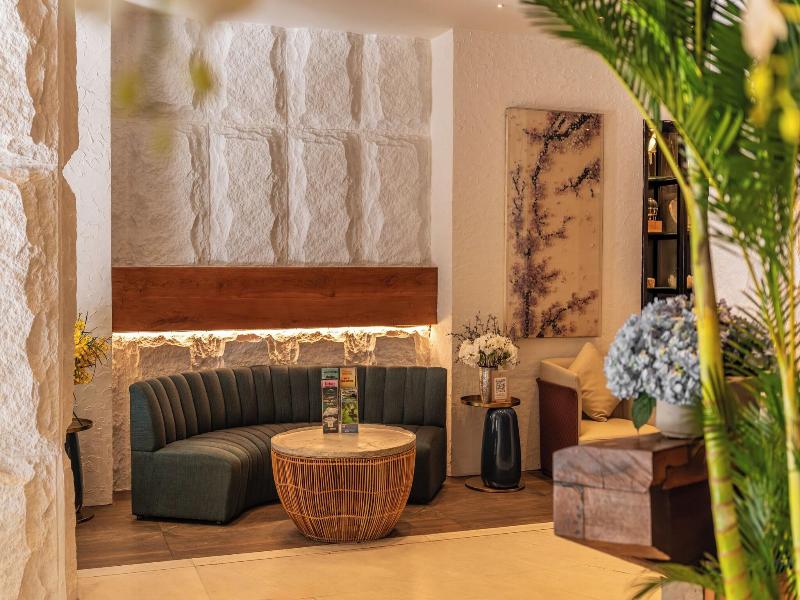A&Em Art Hotel image