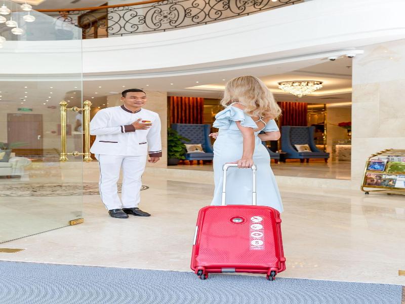 Val Soleil Hotel image