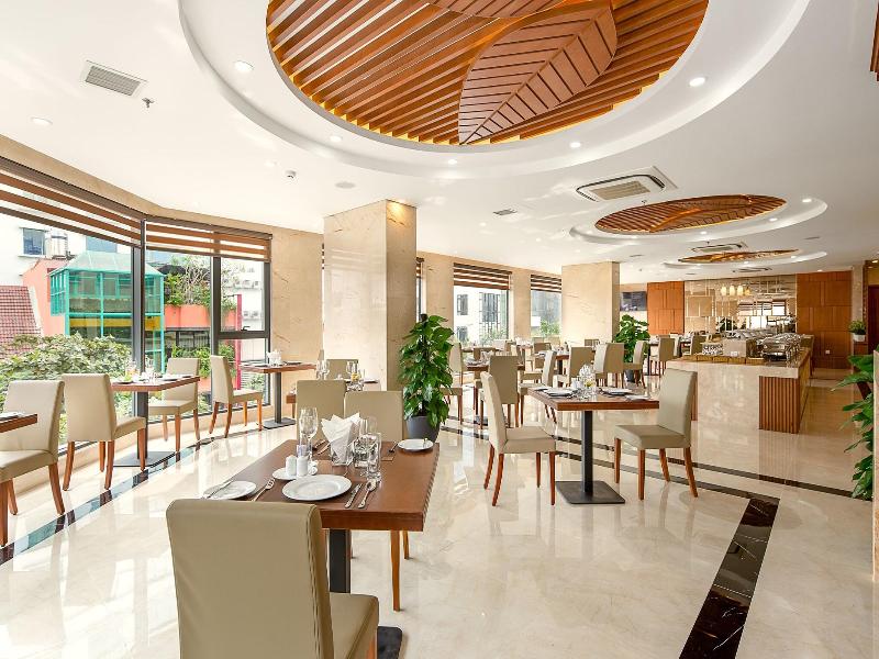 Val Soleil Hotel image