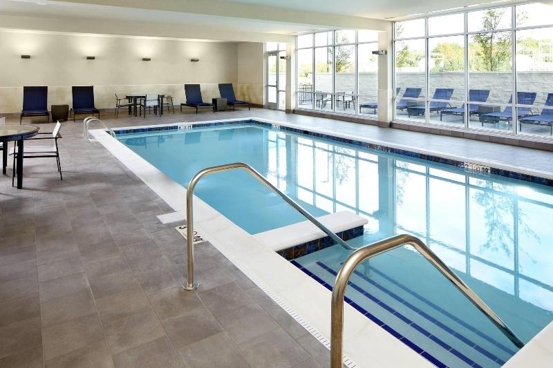 Towneplace Suites Columbus Easton Area image