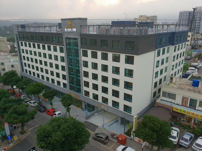 Hotel Win Story image