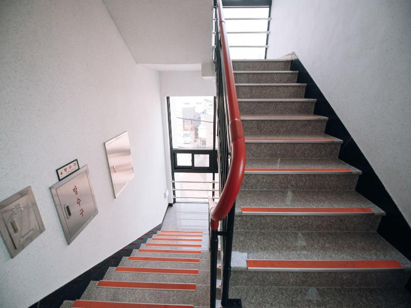 Midtown Hostel Daegu image