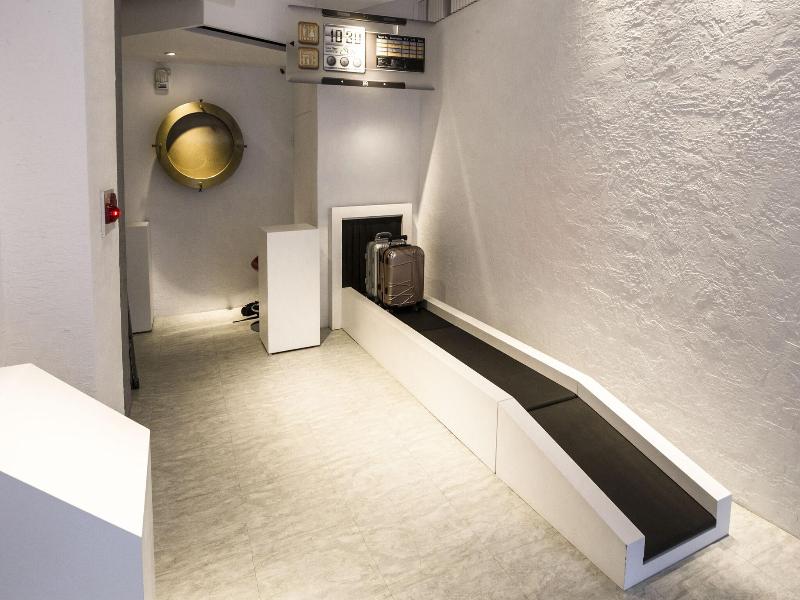 Time Flyer Hotel image